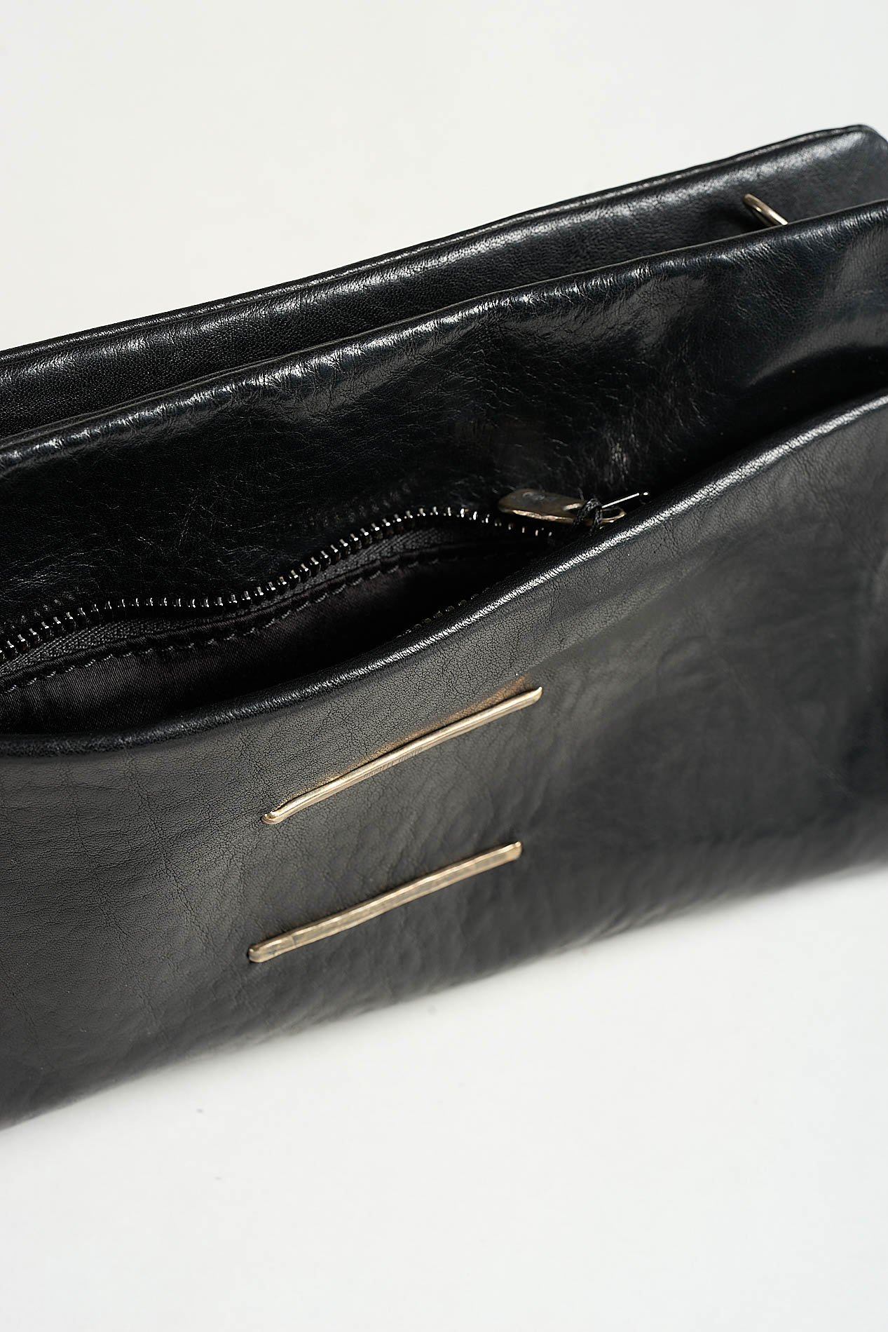 daniele basta leather and silver bags - DETAIL